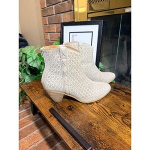 Comfort Ankle Booties Women Cream Perforated Laser Cut Western Cone Heel 8.5